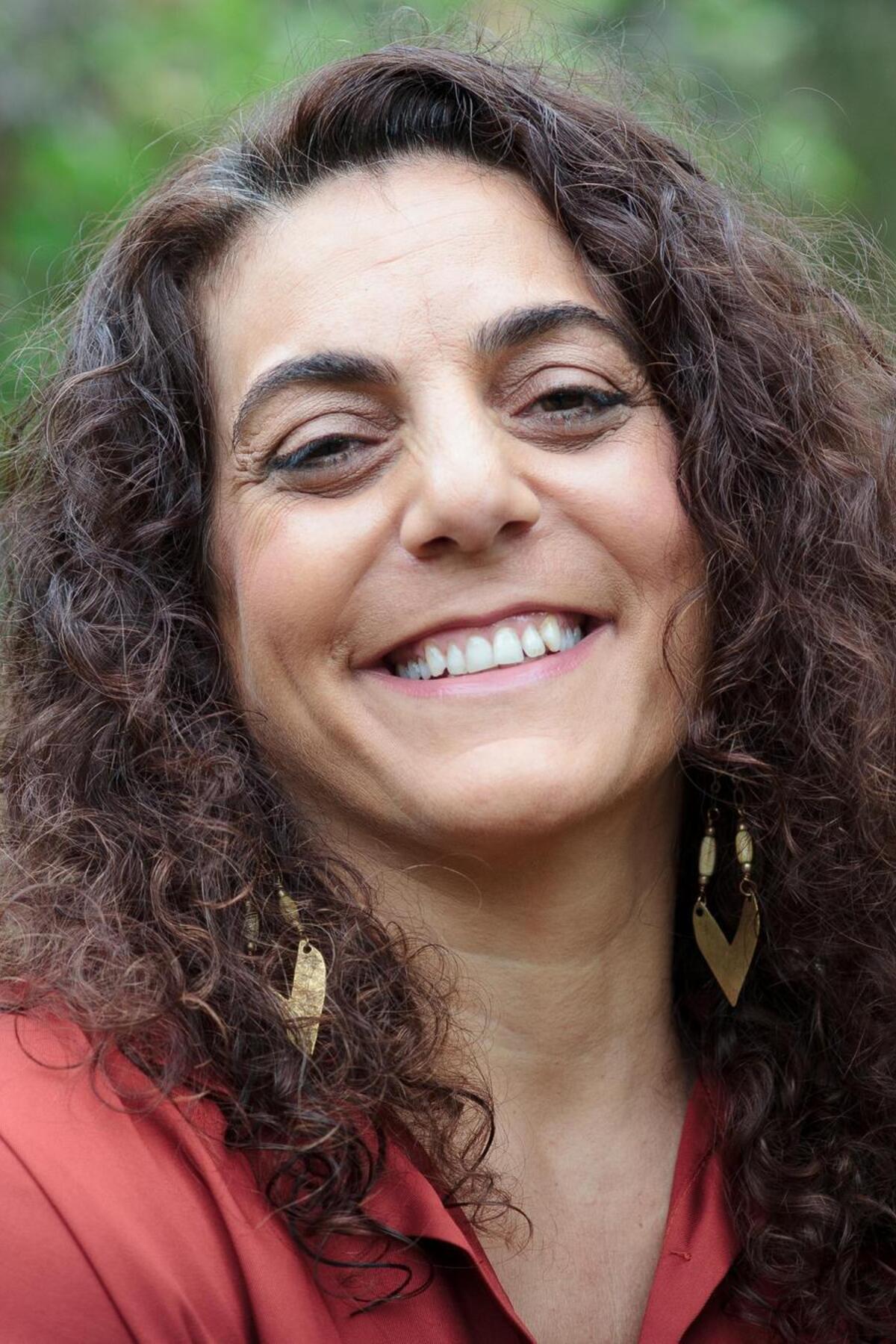 Headshot of Shirley Dvir