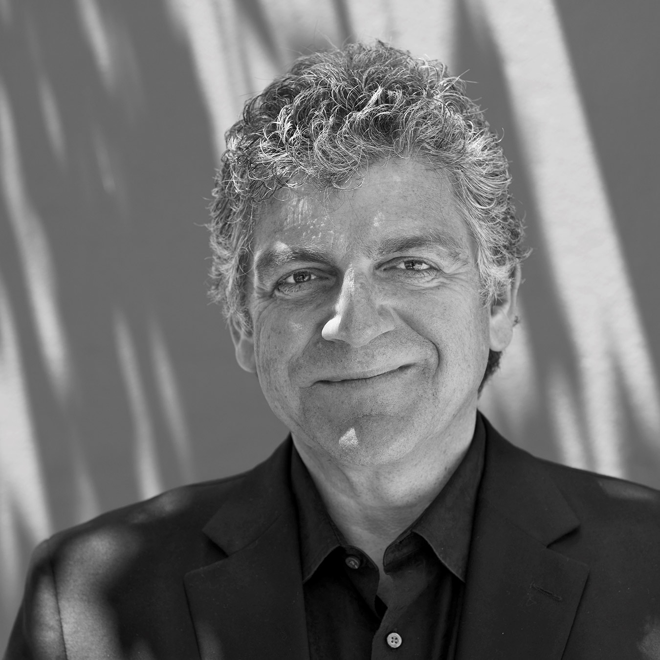 Portrait photo of Alfonso Montuori