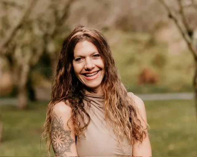 Headshot of Suraya Keating