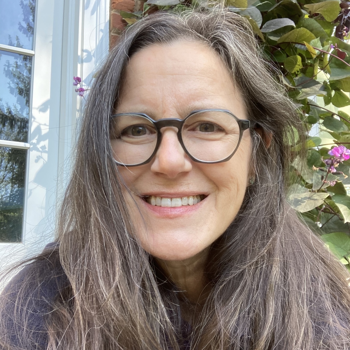 Headshot of Julie Gardner