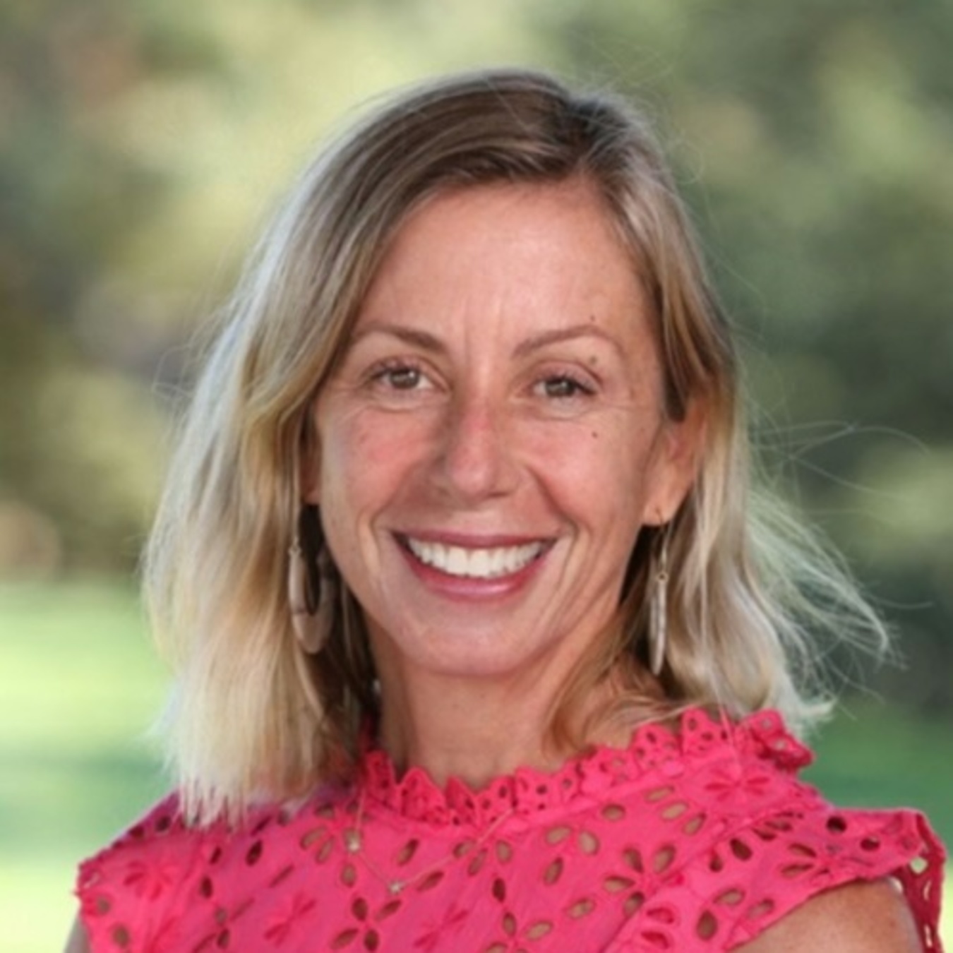 Headshot of Sarah Tasker
