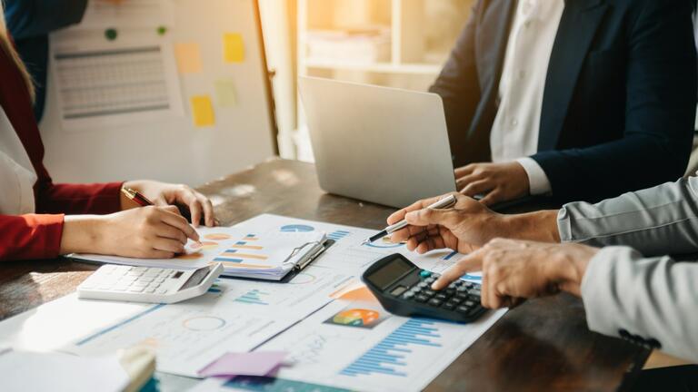 Funding Your Future: Research Grants, Fellowships, and Scholarships Simplified