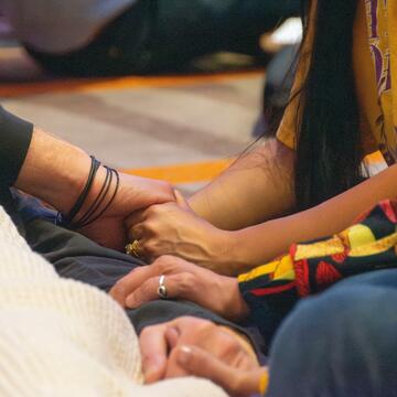 Holding hands, CPTR