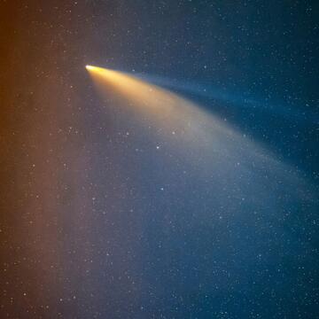 Image of a shooting star