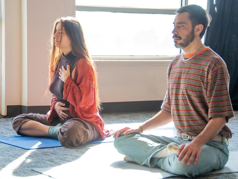 Two students meditating during Spring 2025 NSO